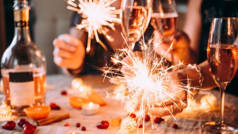 Sparklers and sparkling wine