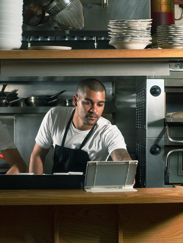 Kitchen Display System (KDS) - TouchBistro